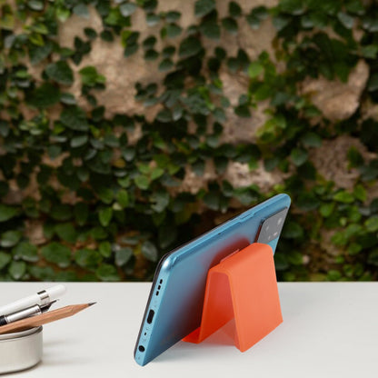 Anti-slip base of plastic phone stand preventing slippage