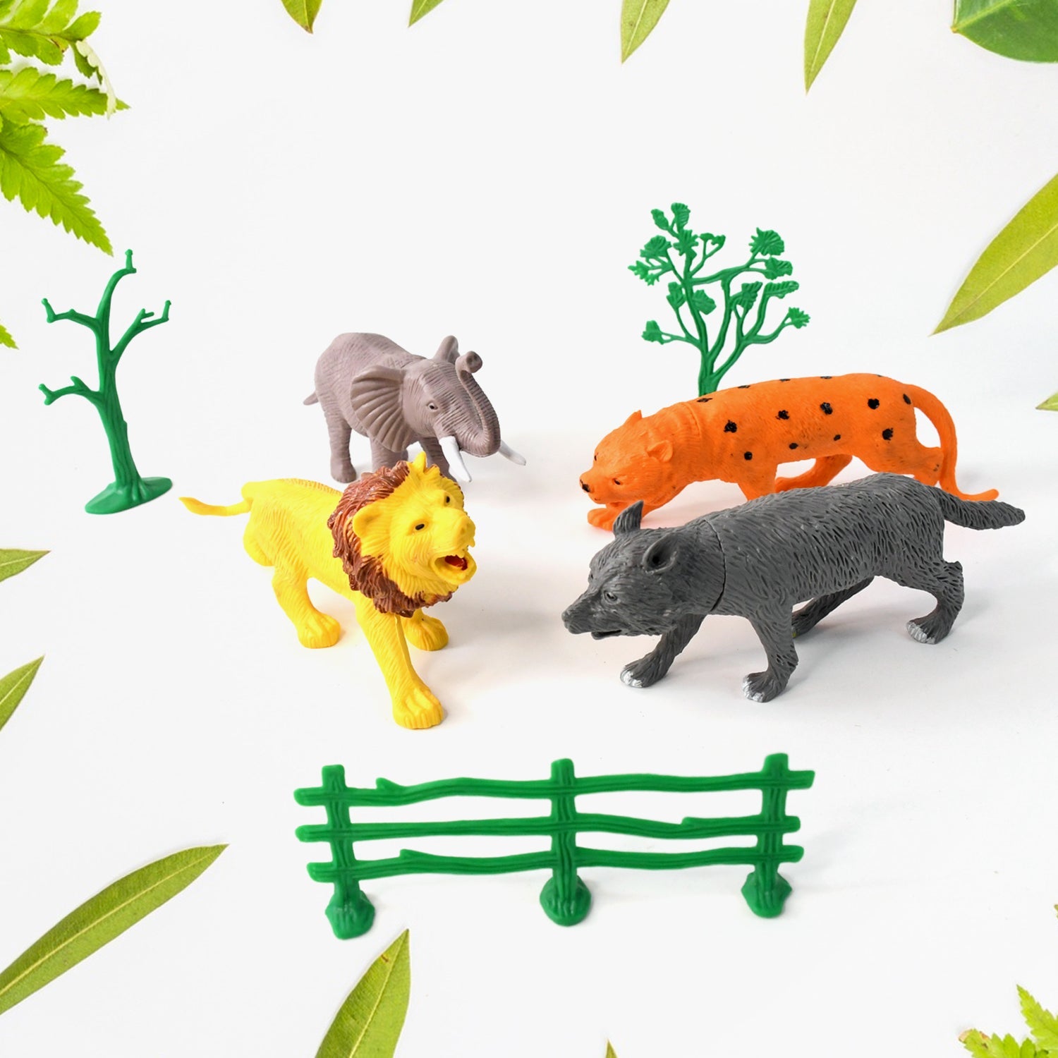 Transparent packaging displaying the wild animal toy set designed for educational play