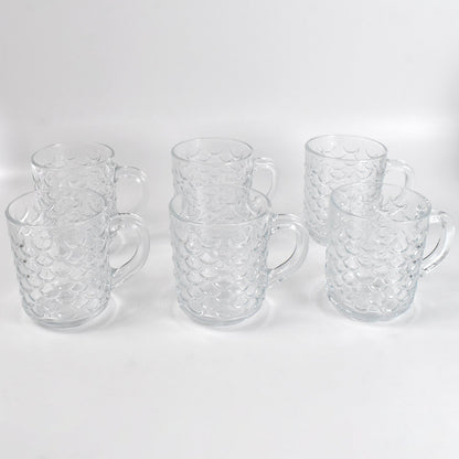 High-quality lead-free glass construction of the durable drinkware set.