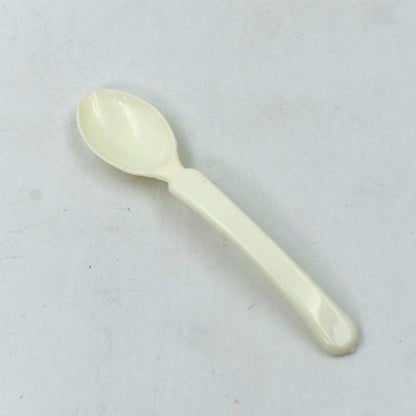Modern 13-piece cutlery set for serving puddings and sweet dishes.