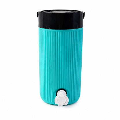Angled view showing sturdy handle of ChillPour insulated water jug 2.5L
