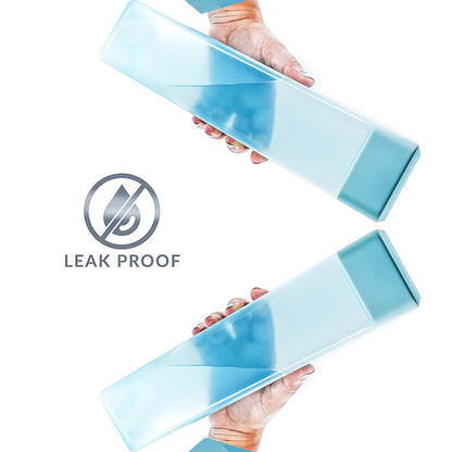Ergonomic design of the 940ml water bottle featuring a comfortable contoured grip.