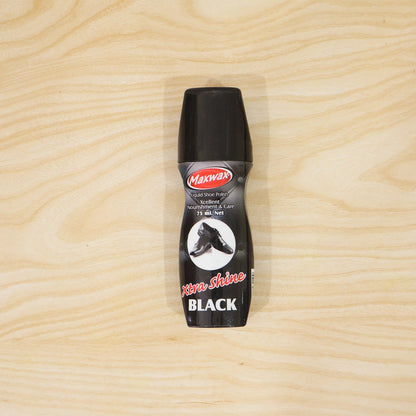 Easy-to-use black shoe polish to give shoes a glossy finish