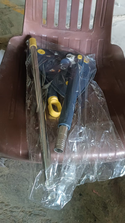 Compact design of the triangle mop, making it easy to store in any household.