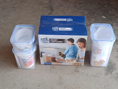 Organivo food storage set demonstrating its airtight and leak-proof functionality.