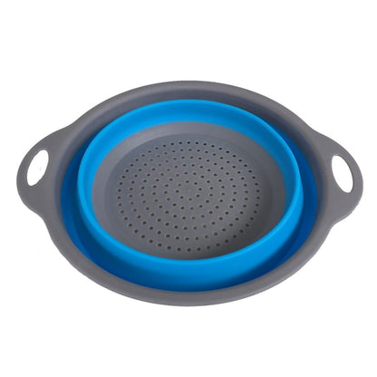 Close-up of the collapsible design of the silicone kitchen strainer.