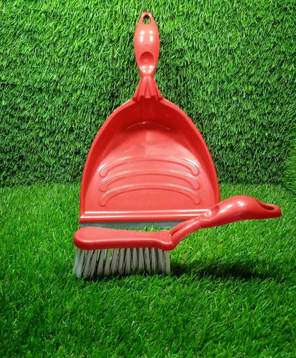 Complete long-handle dustpan set, showcasing its design and features for easy handling.