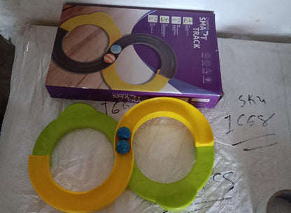 Box packaging for the Marble Run Toy Set, highlighting its features.