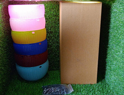 Overview of the complete set of six plastic hanging flower pots with chains, ideal for any home.