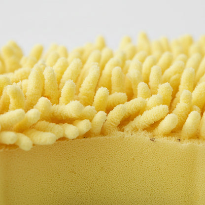 Smooth section of sponge for delicate vehicle surfaces