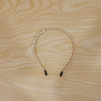 Pearl Beaded Headband – Elegant and Lightweight for Daily & Party Wear