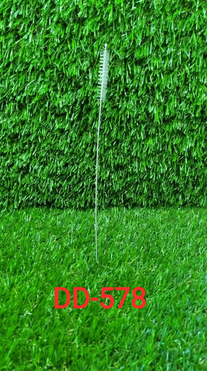 The 23cm long straw brush demonstrating flexible cleaning.