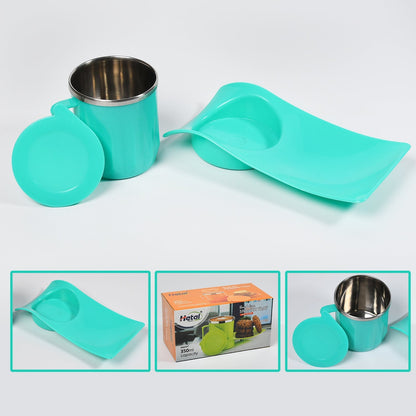 Detailed view of the 350ml stainless steel cup nestled in the snack tray.